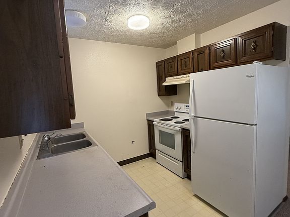 3rd image of 7230 E 21st Ave APT 2