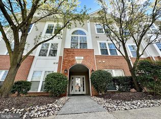 1515 N Point Dr APT 201, Reston, VA 20194