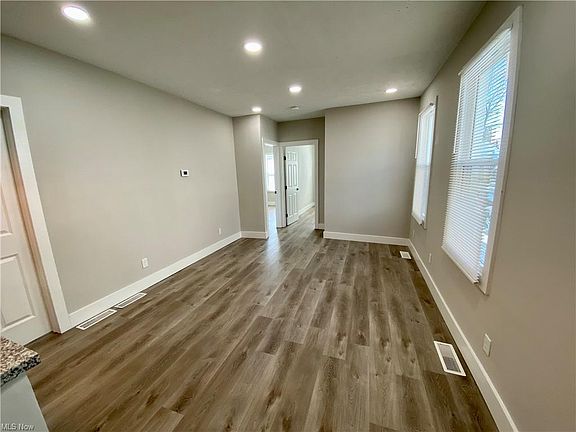 2nd image of 1949 W 52nd St #2