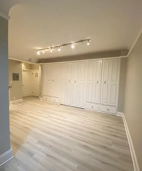 Nob Hill Place ~ Newly renovated residences with crown molding, track lighting, designer wood flooring, fresh paint