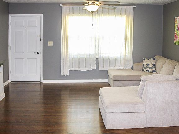 3rd image of 5223 Sakston Dr
