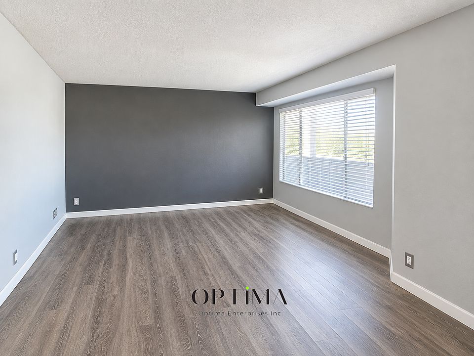 2nd image of 910 Gaviota Ave APT 07