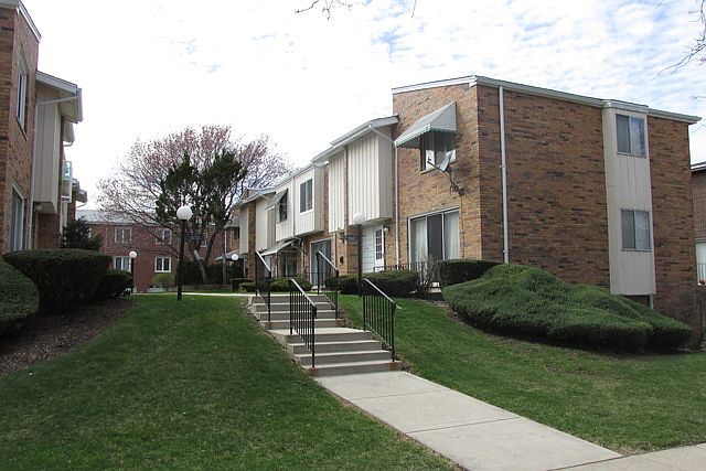 1st image of 9642 S Karlov Ave