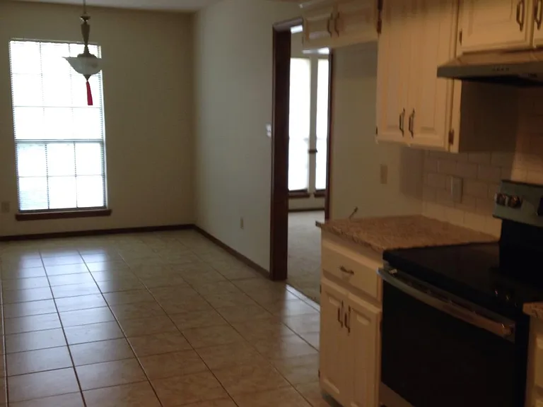 8107 Williamsburg Rd — Photo 14