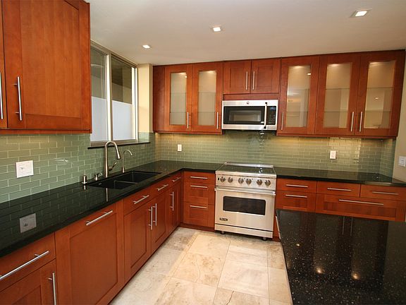 5th image of 7811 Eads Ave Unit 512