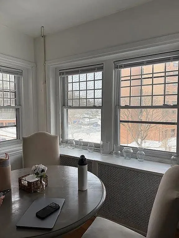 6 bed, $1,000 — Photo 1