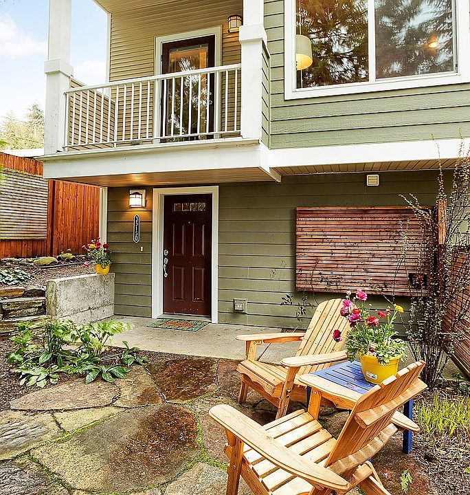 1st image of 3515-B NE 130th St