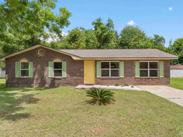 3036 Woodbury Cir, Cantonment, FL 32533