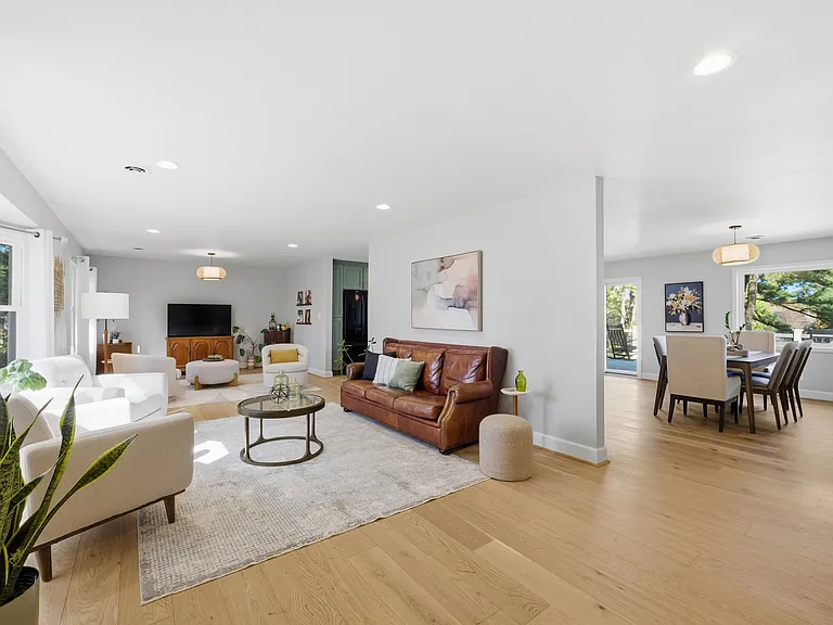 2416 Broad Bay Rd — Photo 4
