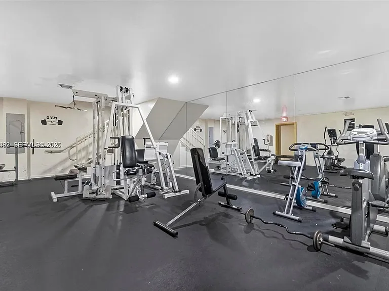 8860 Fontainebleau Blvd #405 — Photo 19