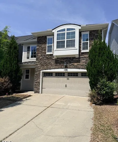 254 Begen St — Photo 3