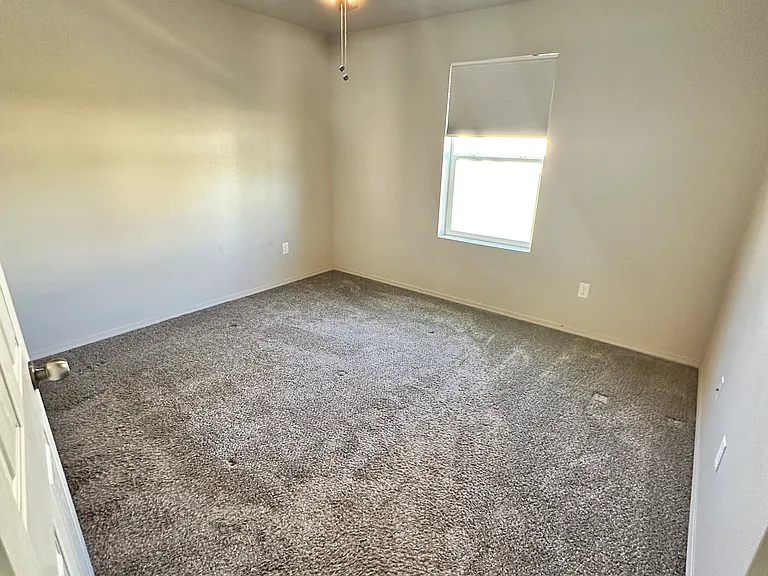 16928 Loggia Ave — Photo 14