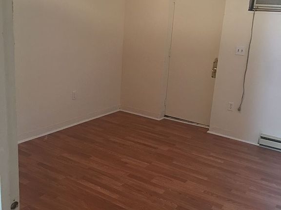 3rd image of 225 229 Jonathan St #301
