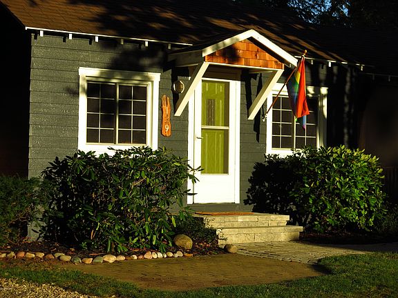 2nd image of 139 Takken St