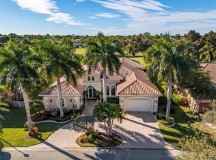 610 Enclave Cir W, Pembroke Pines, FL 33027