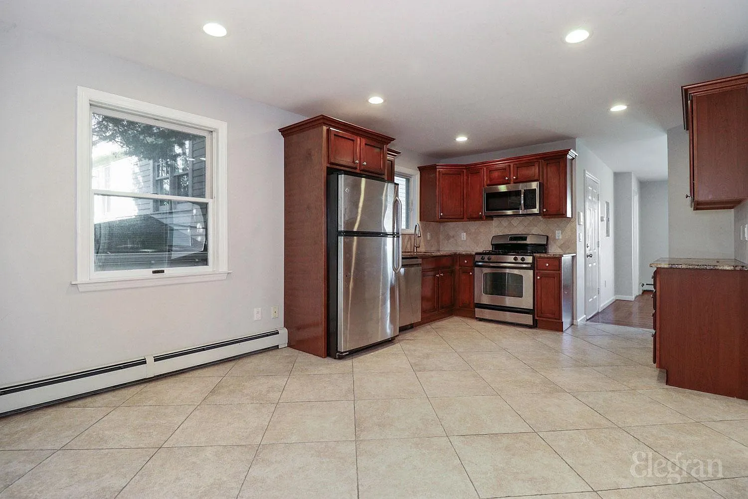 36 Devoe St — Photo 3