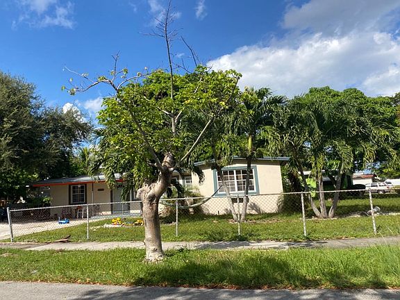 2nd image of 1729 NW 18th St