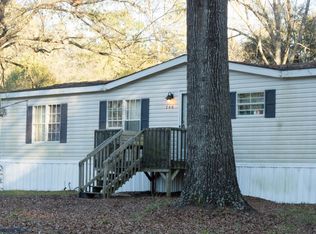 240 Swanson Dr, Summerville, SC 29483