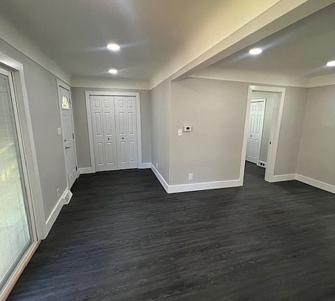 3rd image of 3174 Harris St
