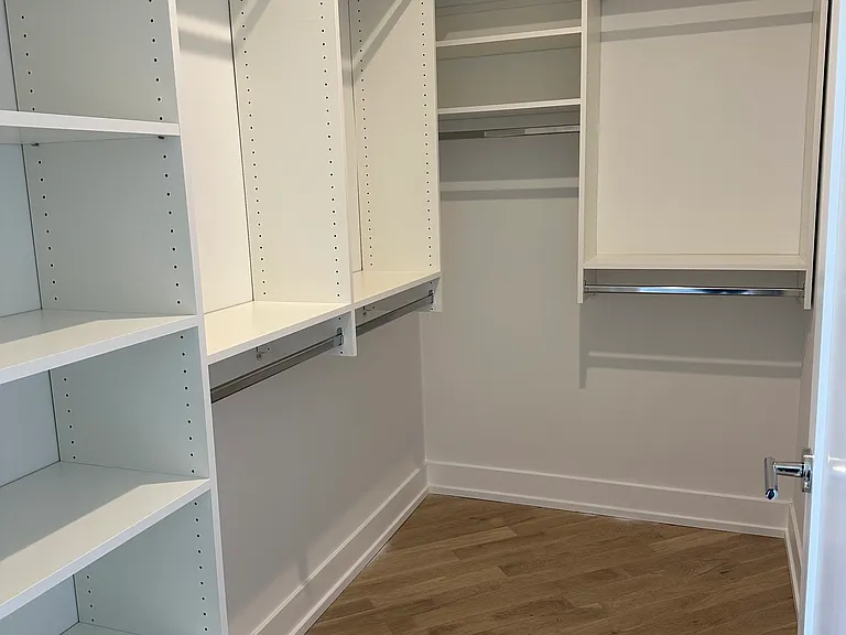 2105 W Caton St #201 — Photo 6