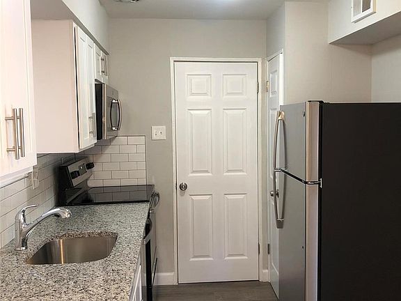 2nd image of 2641 Dalton Ave