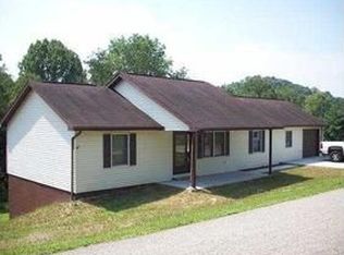 627 Elk Ests, Elkview, WV 25071