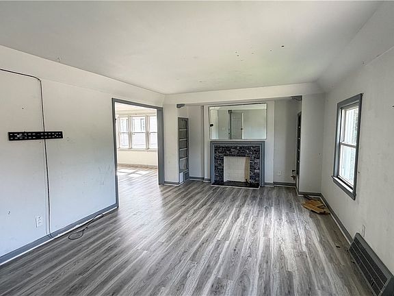 4th image of 14901 Milverton Rd