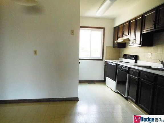 4th image of 3812 Gayle Ave
