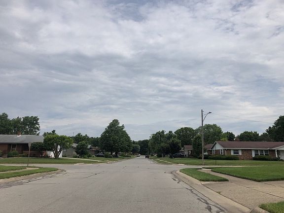 5th image of 1616 Poplar Ln