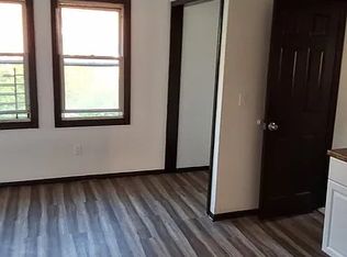 177 2nd St, Newark, NJ 07107