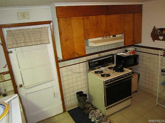 4th image of 16 Rockleigh Dr