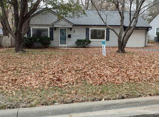 7550 State Line Rd, Prairie Village, KS 66208