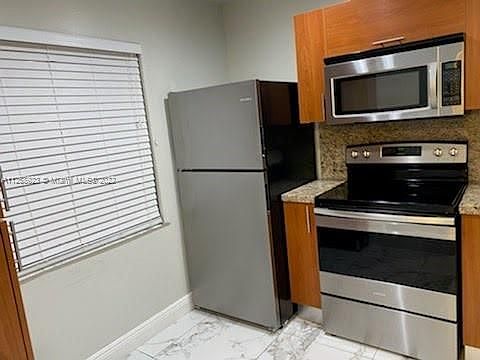 5th image of 430 Commodore Dr APT 205