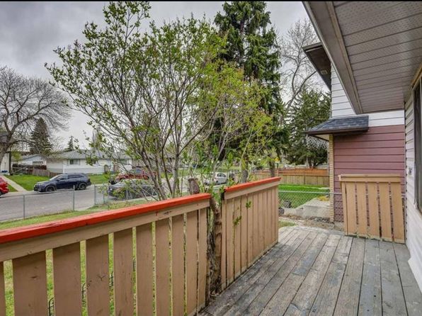 2443 47th St SE #2443, Calgary, AB T2B 1L7