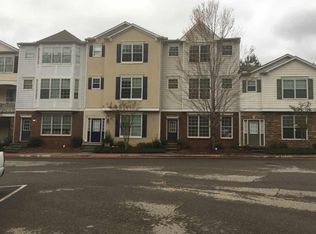 229 Riverstone Commons Cir, Canton, GA 30114