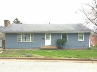 327 N 2nd St, Eureka, MO 63069