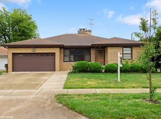 7311 N Tripp Ave, Lincolnwood, IL 60712