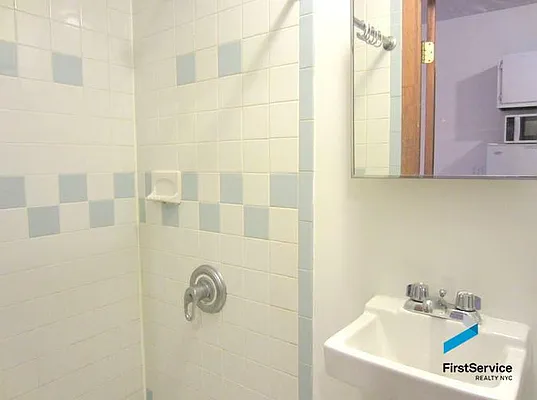 Rented by FirstService Realty (legacy) | media 10