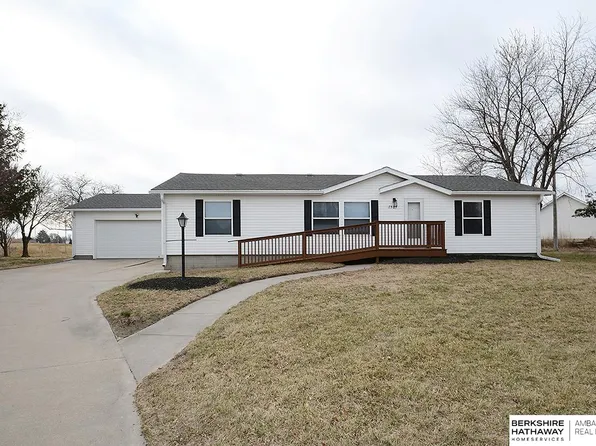 7505 N 285th Cir, Valley, NE 68064