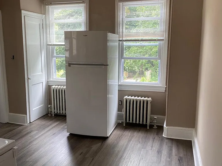 14B Walnut St — Photo 6