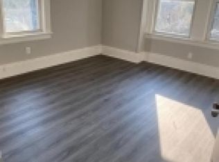 385 N 7th St, Newark, NJ 07107