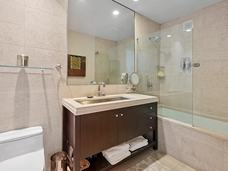 1600 Broadway #2D — Photo 6