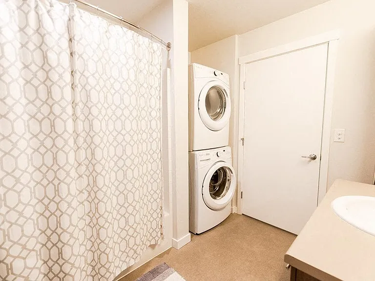The Platform Apartments — Photo 7
