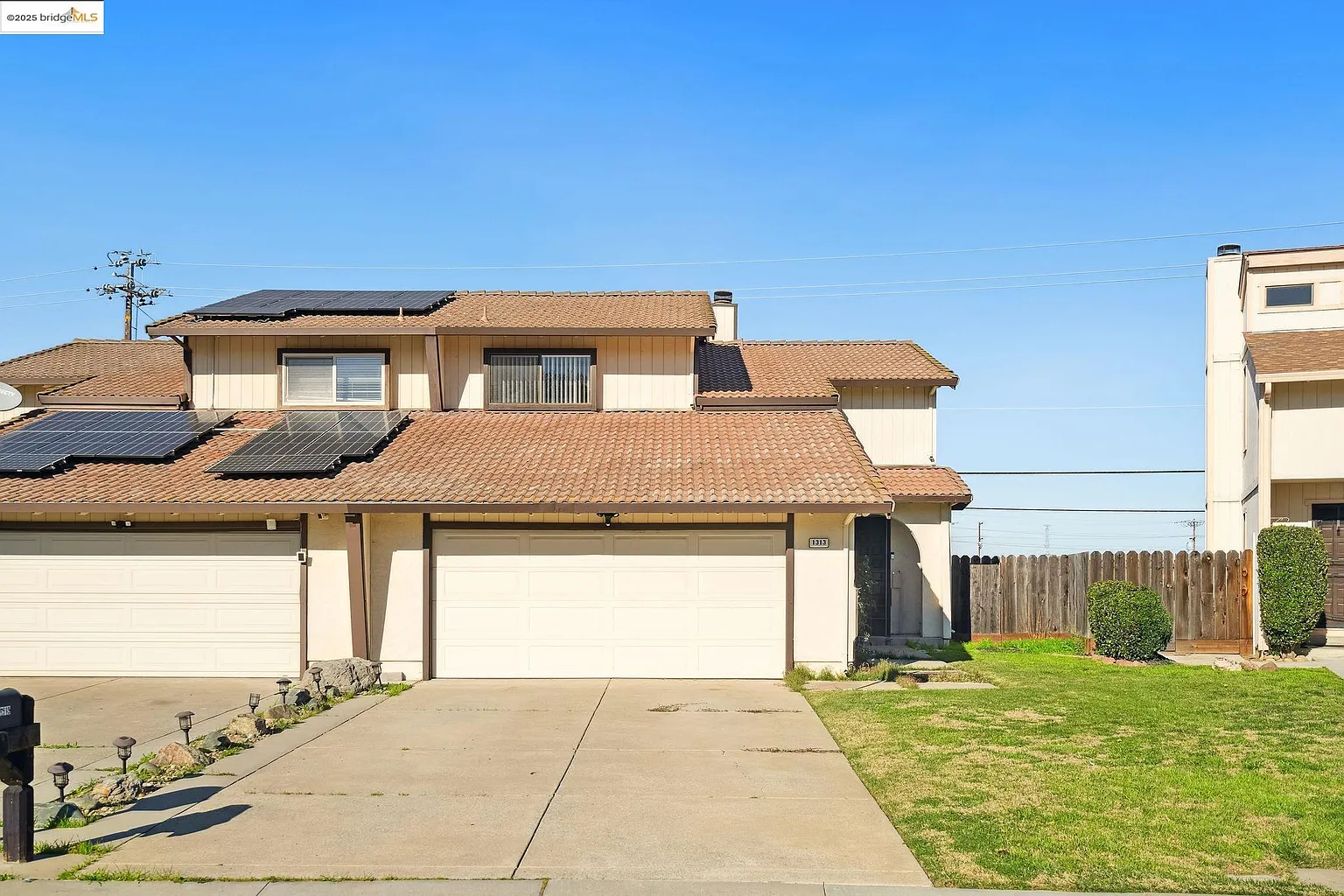 1313 Almondwood Dr photo 1