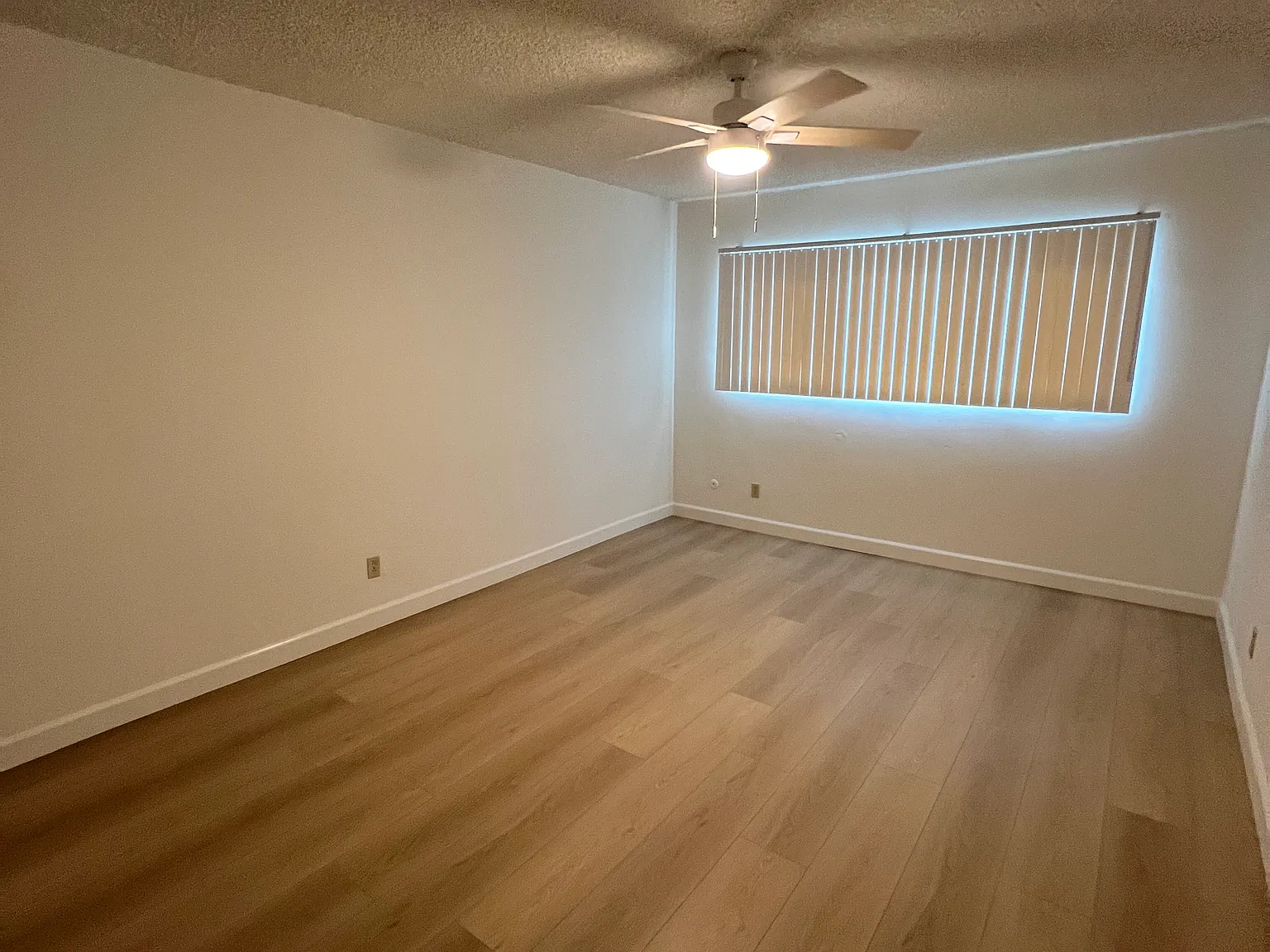 2 bed, 100 sqft, $2,400 — Photo 3