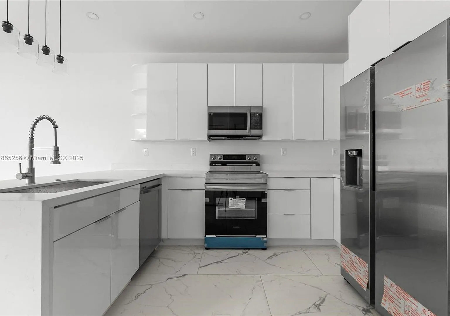 2143 NW Fourth Street 2, Pompano Beach, FL 33069 — Photo 1