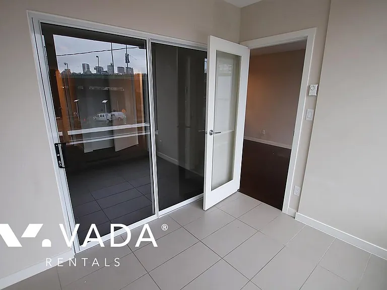 1919 Wylie St #307 — Photo 5