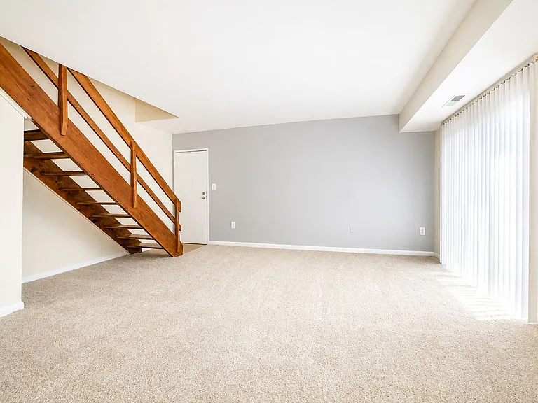 Hancock Apartments — Photo 3