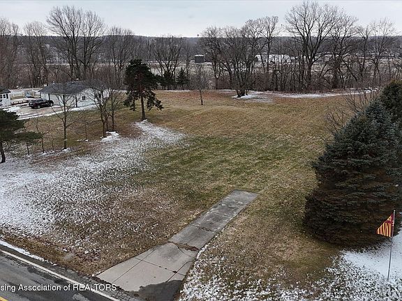 2nd image of 1081 Maynard Rd