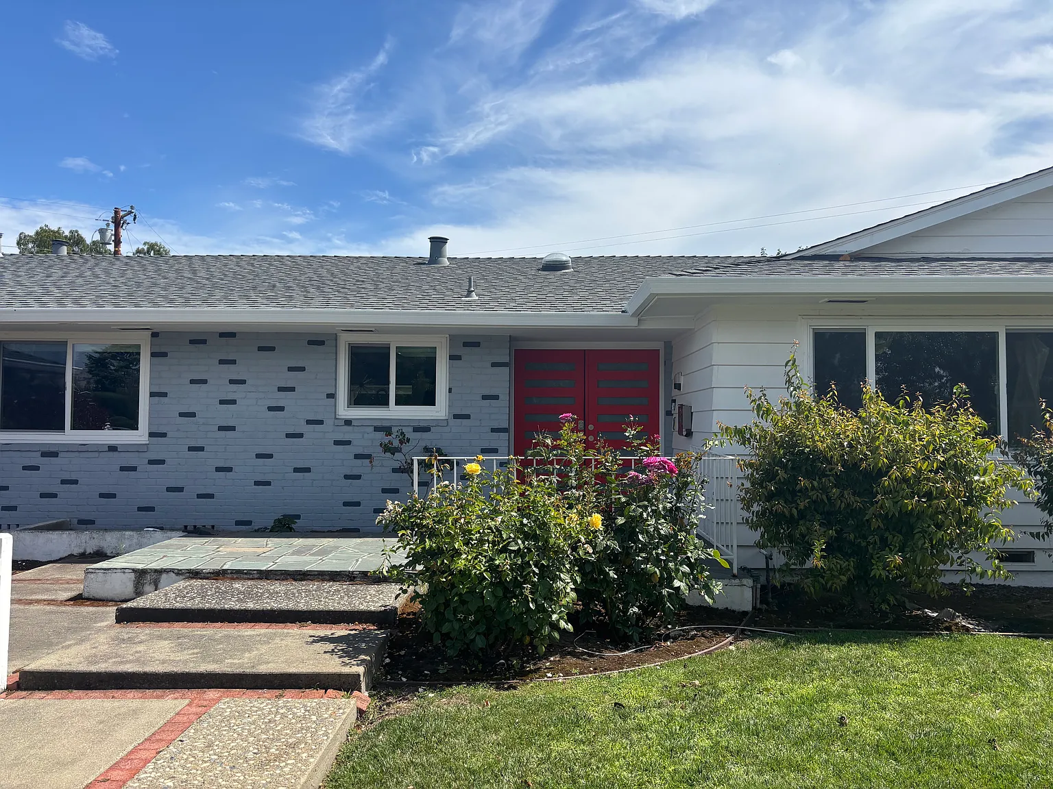5 bed, 2749 sqft, $7,995 — Photo 1